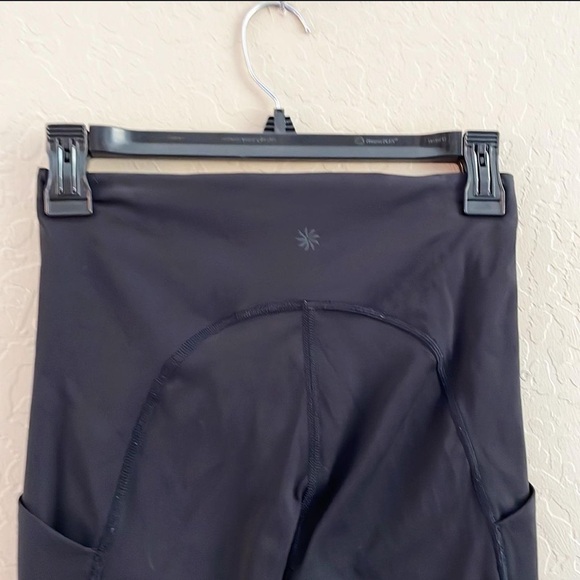 Athleta Black Ultimate Stash Pocket 7/8 Tight - Picture 6 of 8